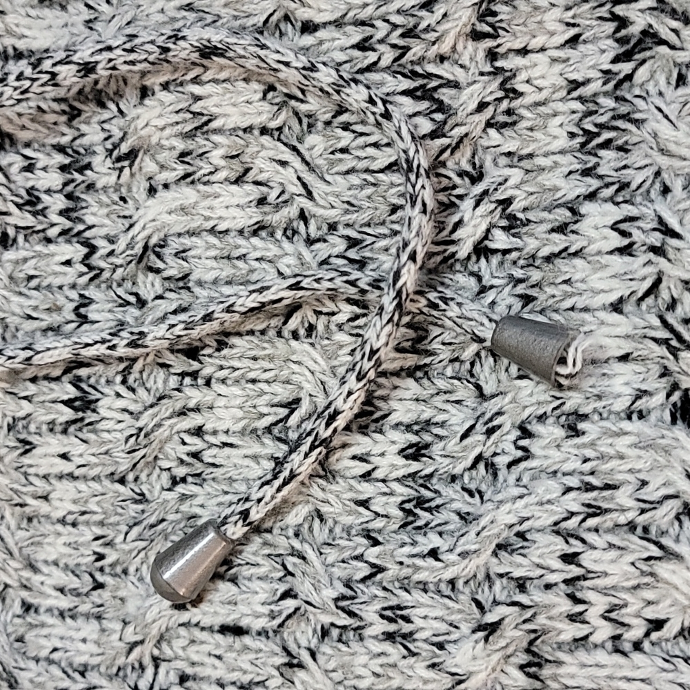 Men's Sweater - Picture 5 of 5